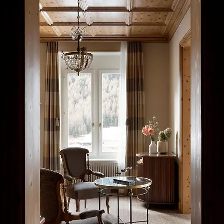 Grand Kronenhof Hotel
