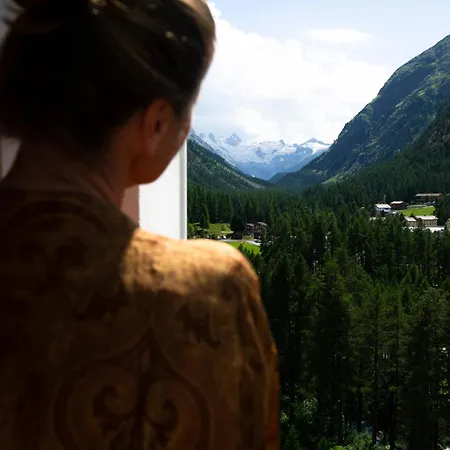 Hotel Grand Kronenhof 5*