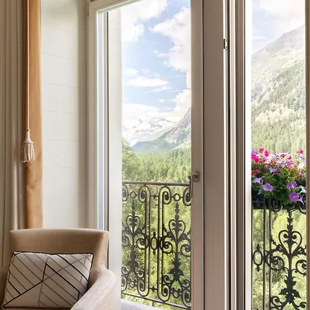 Grand Kronenhof 5*