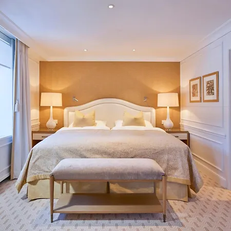 Grand Kronenhof Hotel