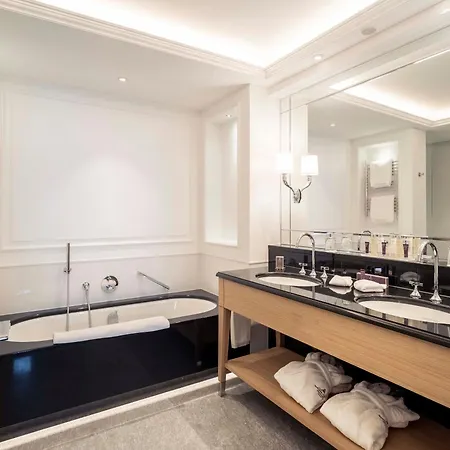 Grand Kronenhof Hotel 5*