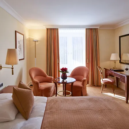 Hotel Grand Kronenhof 5*