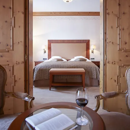 Grand Kronenhof 5*