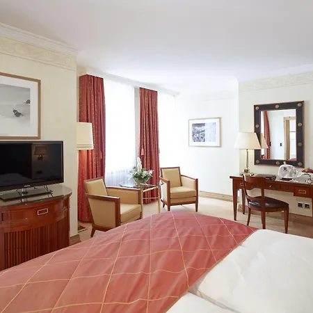 Hotel Grand Kronenhof Pontresina