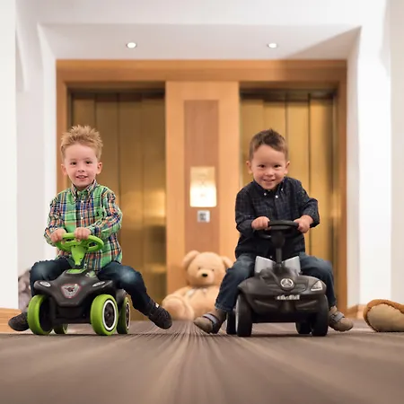 호텔 그랜드 크로넨호프 폰트레시나