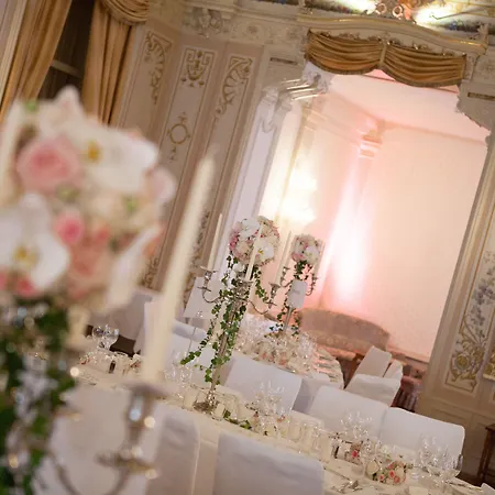 그랜드 크로넨호프 호텔 폰트레시나