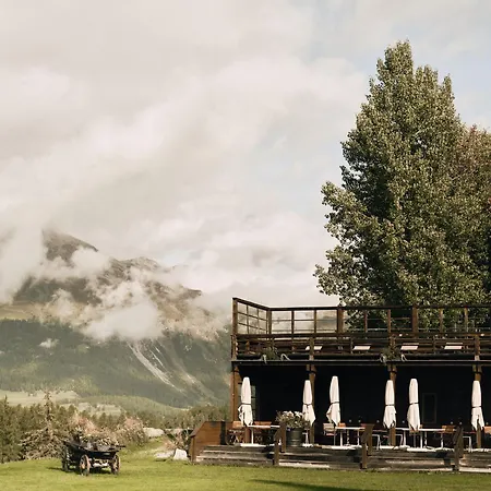 Hotel Grand Kronenhof Pontresina