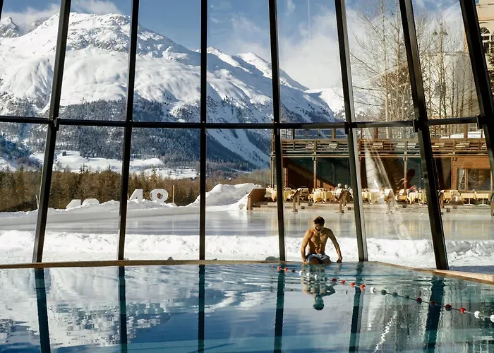 Grand Kronenhof מלון 5*