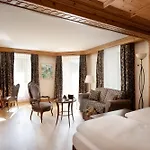 Grand Kronenhof Hotel