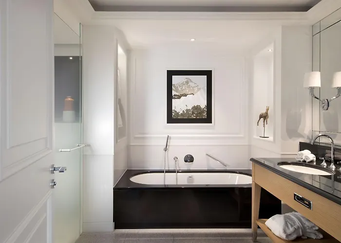 Hotell Grand Kronenhof Pontresina