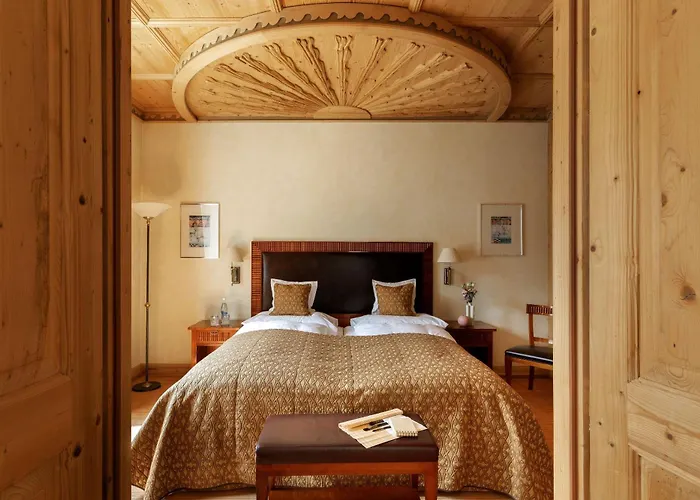 Grand Kronenhof Hotell